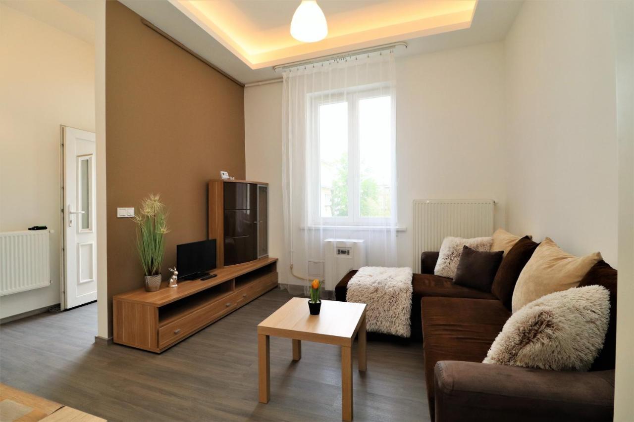 Warm & Welcoming Home Near Margaret Bridge Budapest Bagian luar foto